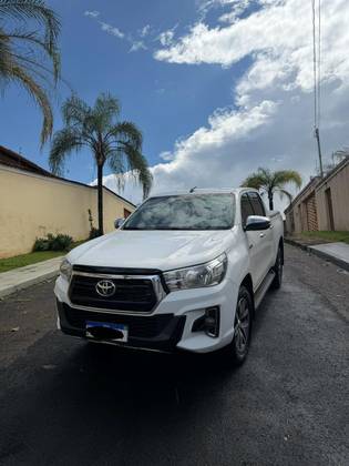 TOYOTA HILUX 2.8 SRV 4X4 CD 16V DIESEL 4P AUTOMÁTICO TOYOTA HILUX 2.8 SRV 4X4 CD 16V DIESEL 4P AUTOMÁTICO